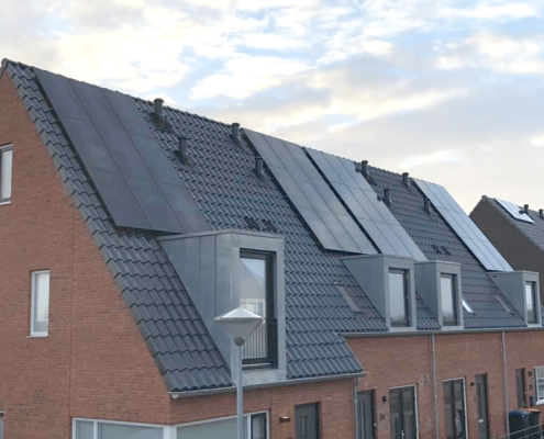 Zonnestroom - Installateur voor maatwerk zonnepanelen voor ✓ Schuin dak ✓ Platte daken ✓ Golfplaat daken ✓ Fels daken ✓ Bitum daken / Staaldak