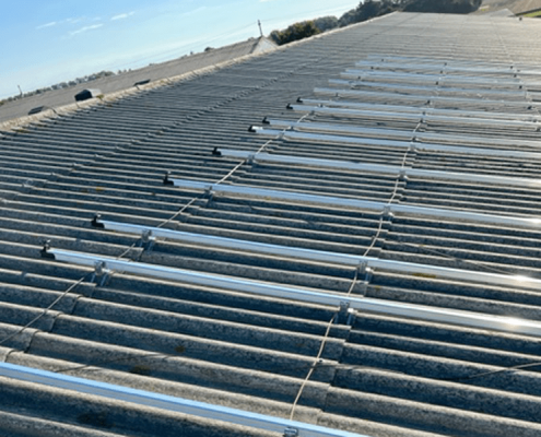 Zonnestroom - Installateur voor maatwerk zonnepanelen voor ✓ Schuin dak ✓ Platte daken ✓ Golfplaat daken ✓ Fels daken ✓ Bitum daken / Staaldak